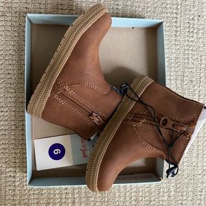 Cat&Jack brown faux leather toddler booties